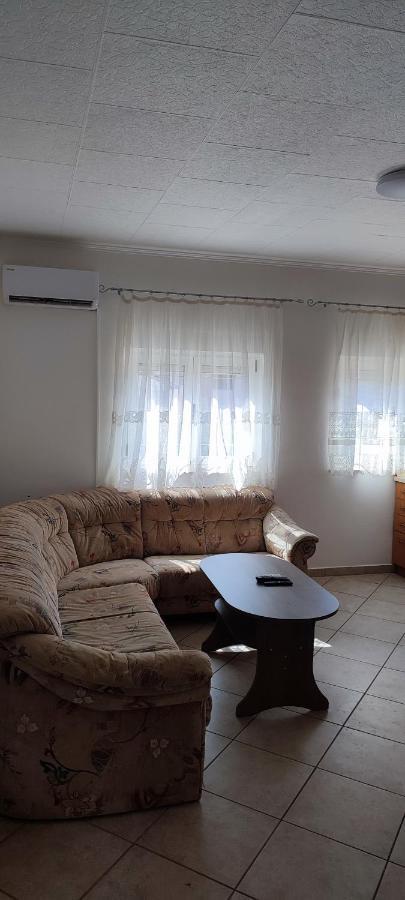 Apartmani Ivka Brodarica  Esterno foto