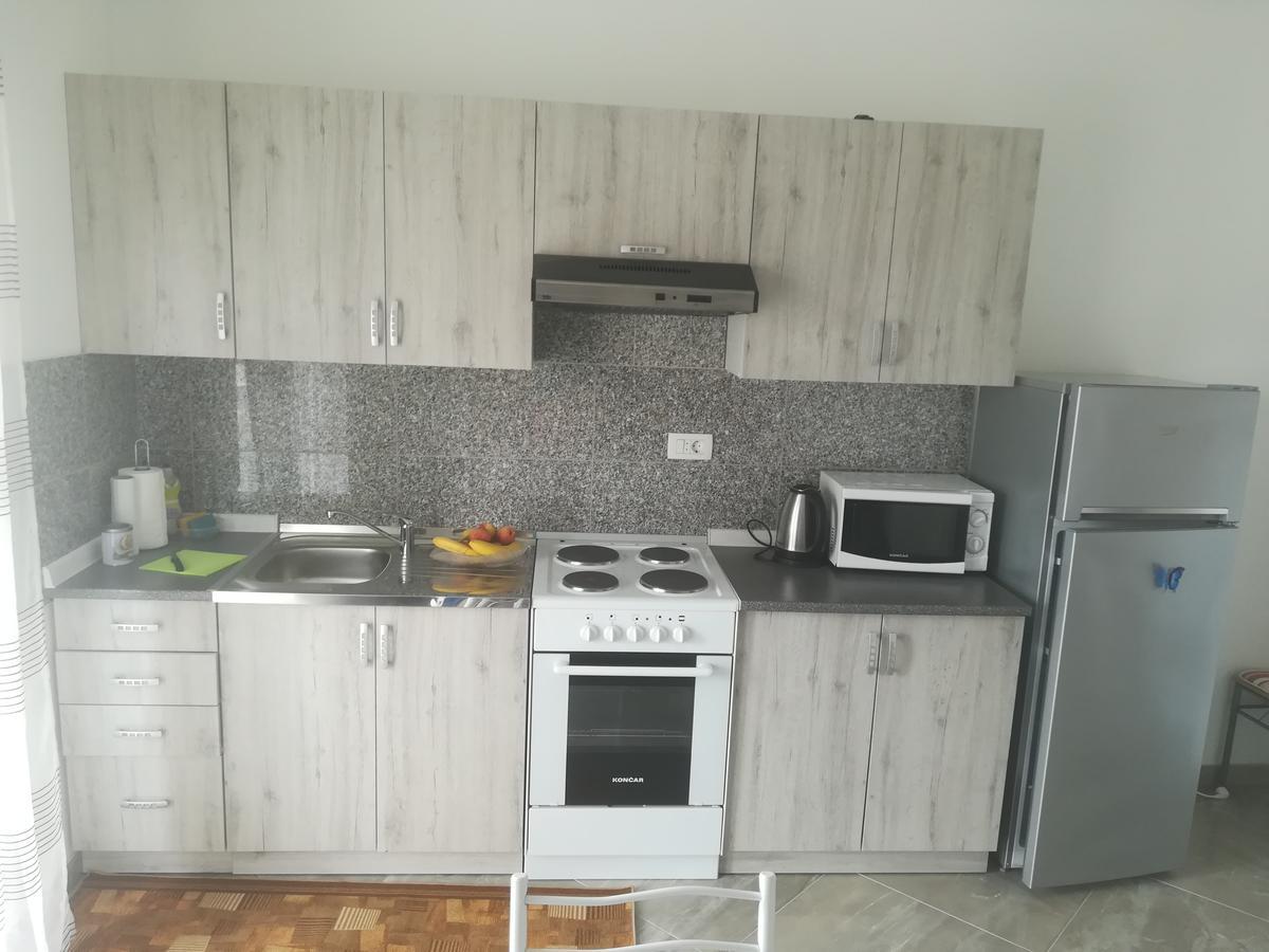 Apartmani Ivka Brodarica  Esterno foto